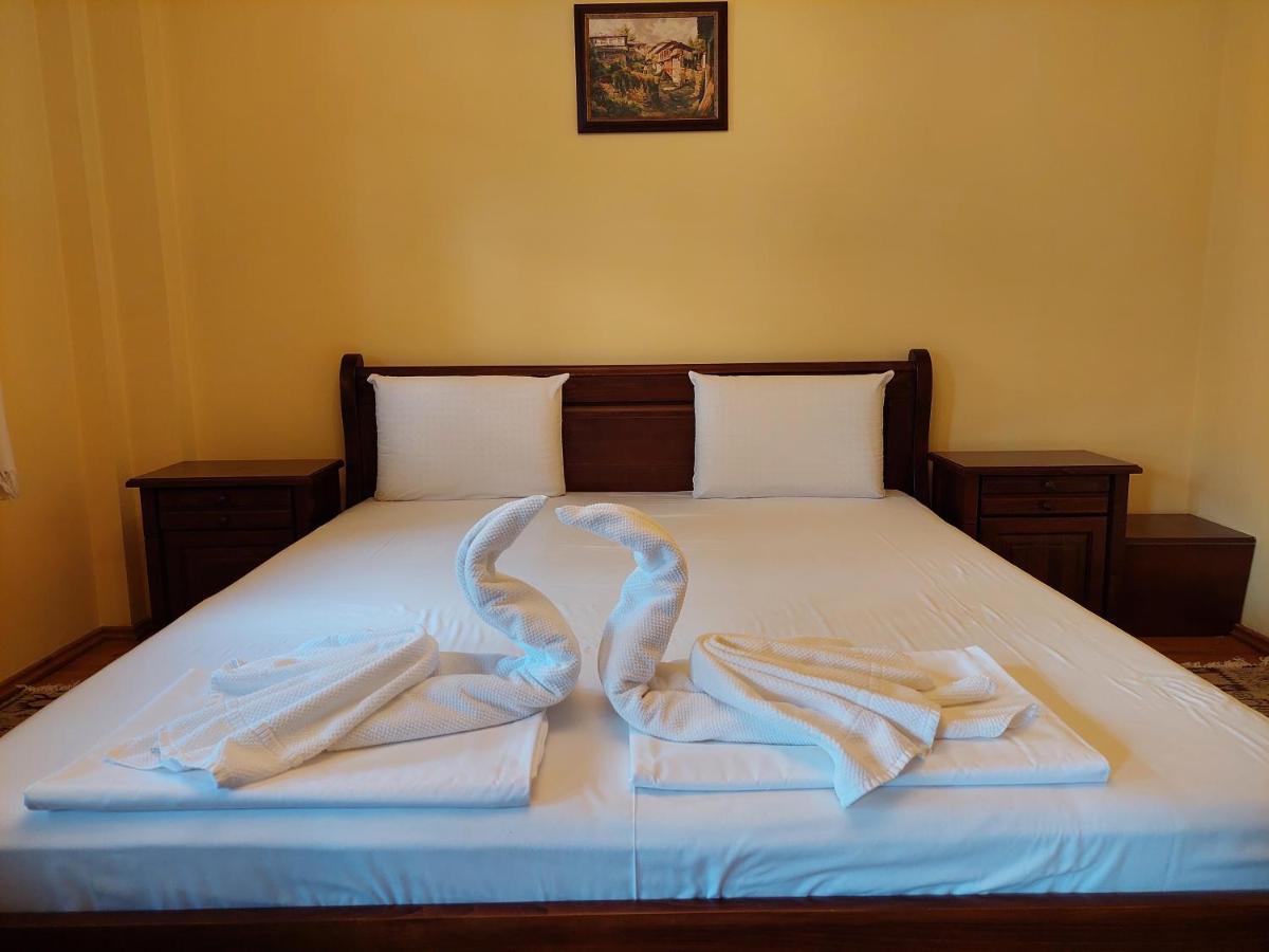 Guest Rooms Cheshmata Arbanasi Exterior photo