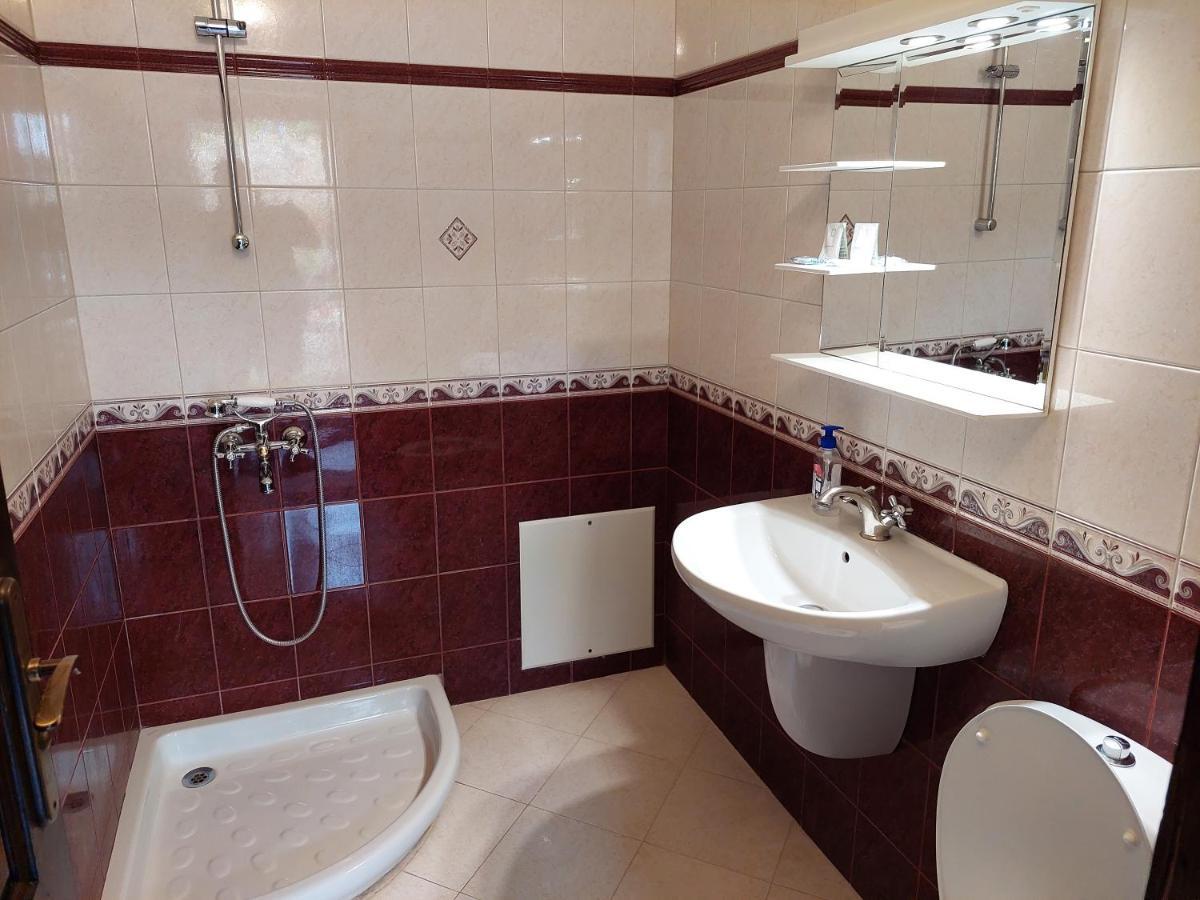 Guest Rooms Cheshmata Arbanasi Exterior photo