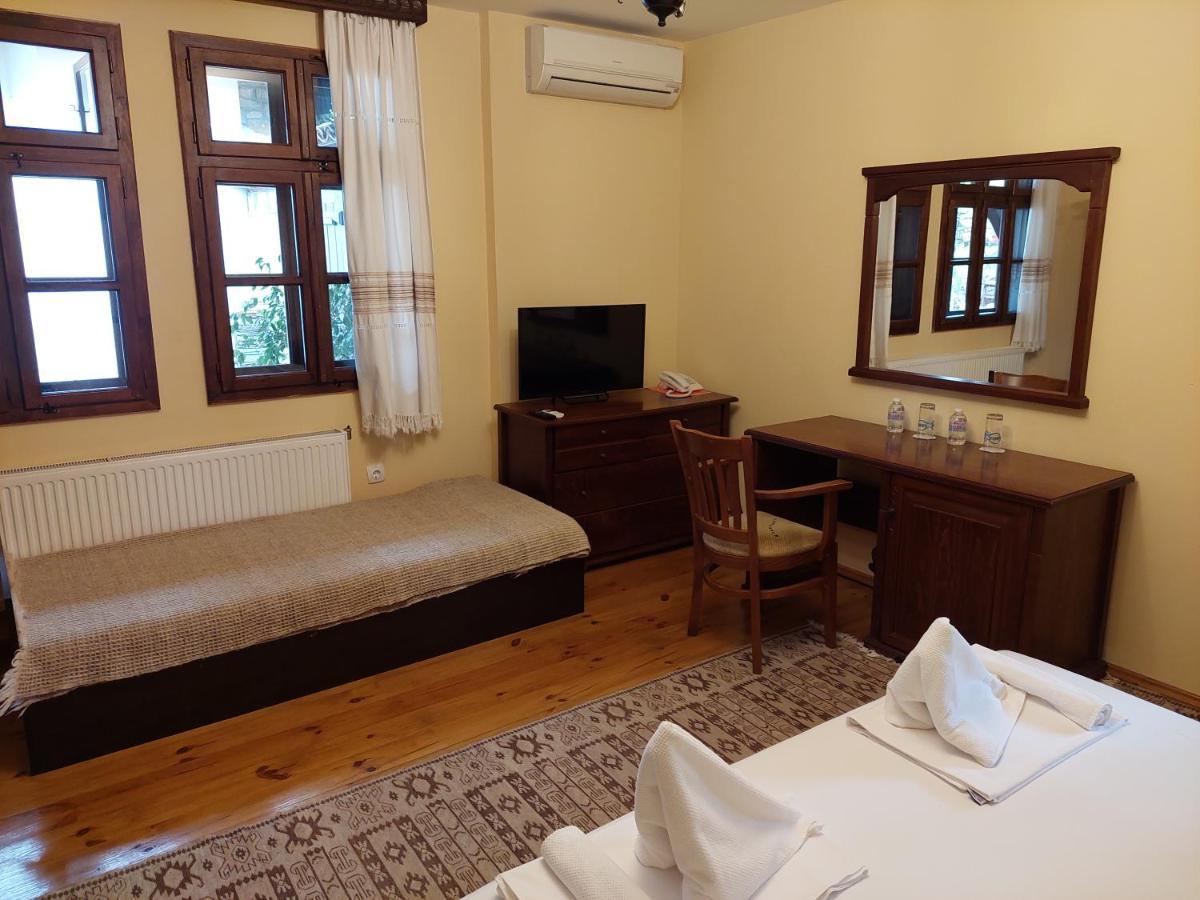 Guest Rooms Cheshmata Arbanasi Exterior photo
