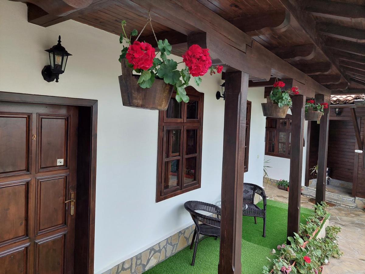 Guest Rooms Cheshmata Arbanasi Exterior photo
