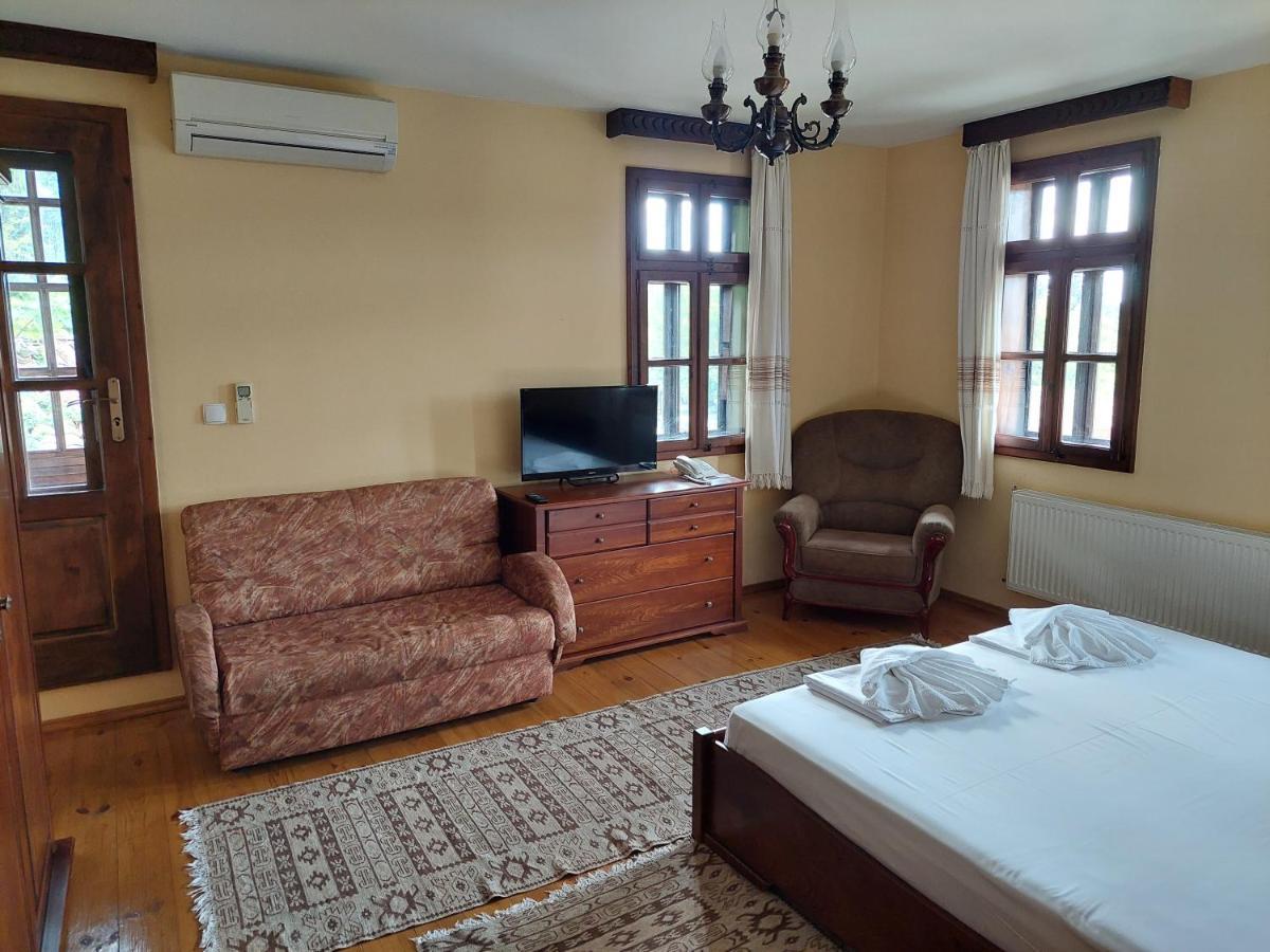 Guest Rooms Cheshmata Arbanasi Exterior photo